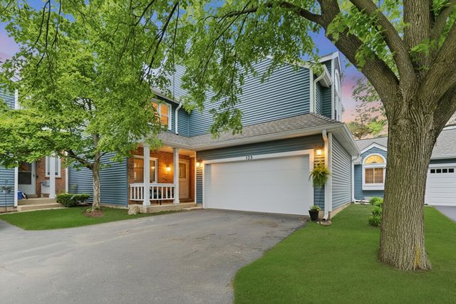 125 S Atherton Court, Bloomingdale, IL 60108