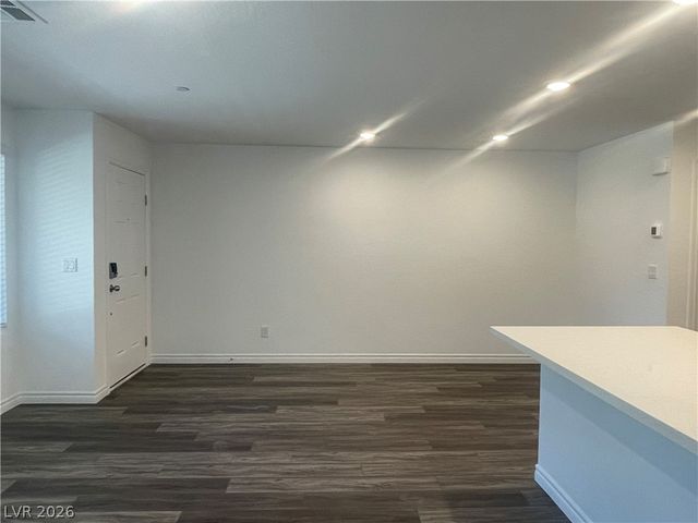 10714 Burton Grove Avenue, Las Vegas, NV 89166