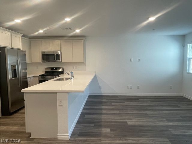 10714 Burton Grove Avenue, Las Vegas, NV 89166