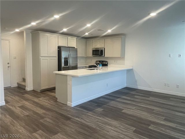 10714 Burton Grove Avenue, Las Vegas, NV 89166