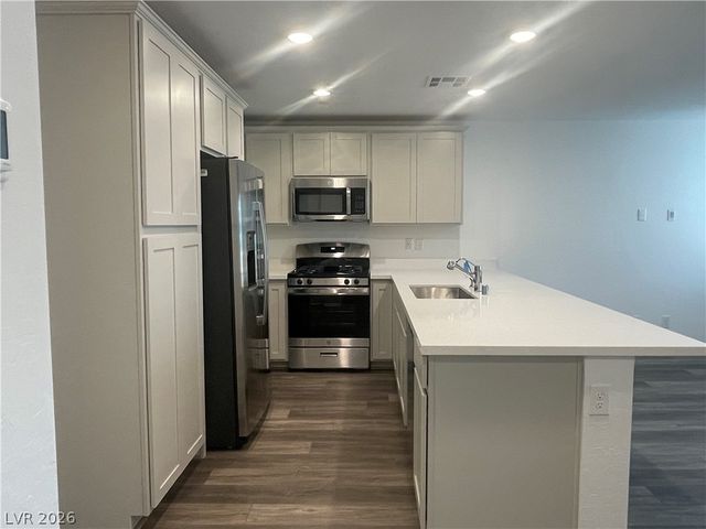 10714 Burton Grove Avenue, Las Vegas, NV 89166