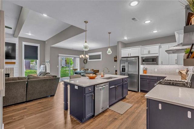 3702 Tucker Trail, Lawrence, KS 66049