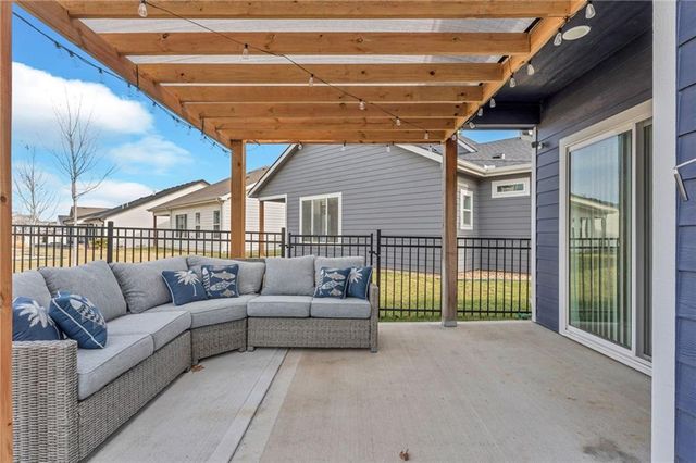 3702 Tucker Trail, Lawrence, KS 66049