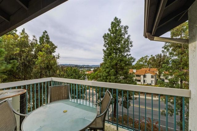 16458 Avenida Venusto E, San Diego, CA 92128