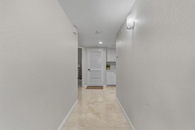16458 Avenida Venusto E, San Diego, CA 92128