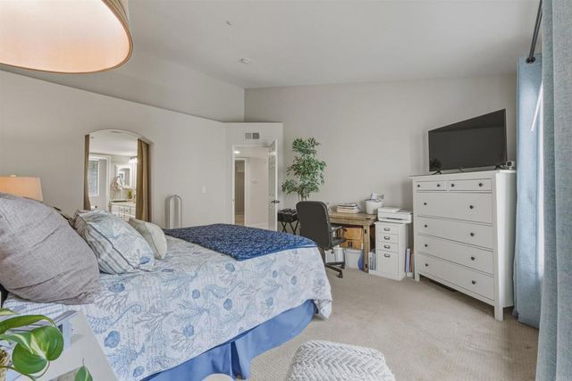 16458 Avenida Venusto E, San Diego, CA 92128
