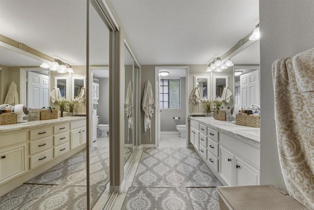 16458 Avenida Venusto E, San Diego, CA 92128