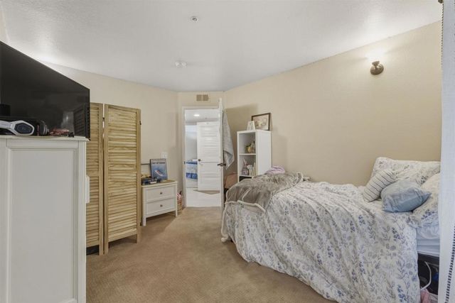 16458 Avenida Venusto E, San Diego, CA 92128
