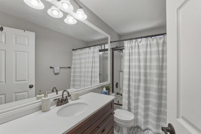 16458 Avenida Venusto E, San Diego, CA 92128