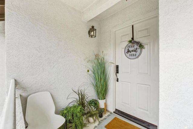 16458 Avenida Venusto E, San Diego, CA 92128