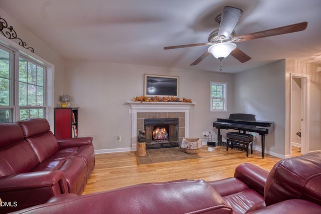 3910 Chucks Court, Burlington, NC 27215