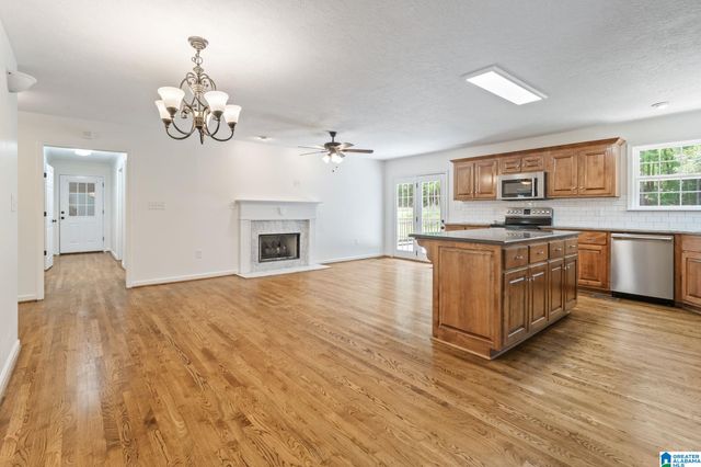 433 EAGLE POINTE DRIVE, Pell City, AL 35128