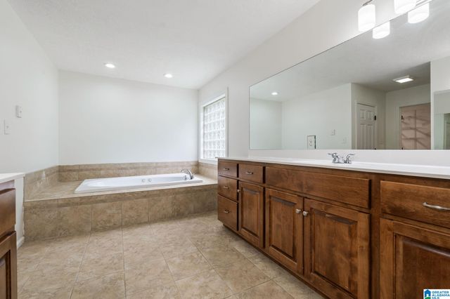 433 EAGLE POINTE DRIVE, Pell City, AL 35128