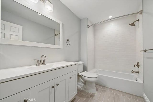 12321 Ocean Park Boulevard 14, Los Angeles, CA 90064