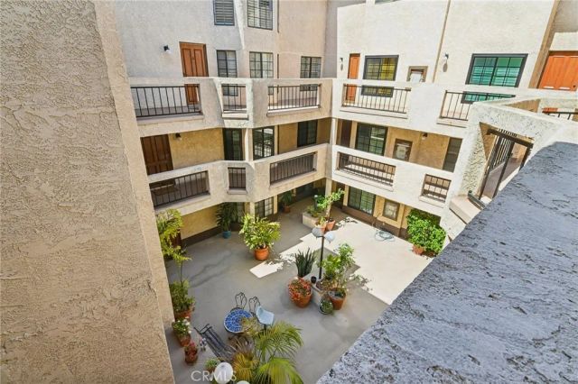 12321 Ocean Park Boulevard 14, Los Angeles, CA 90064