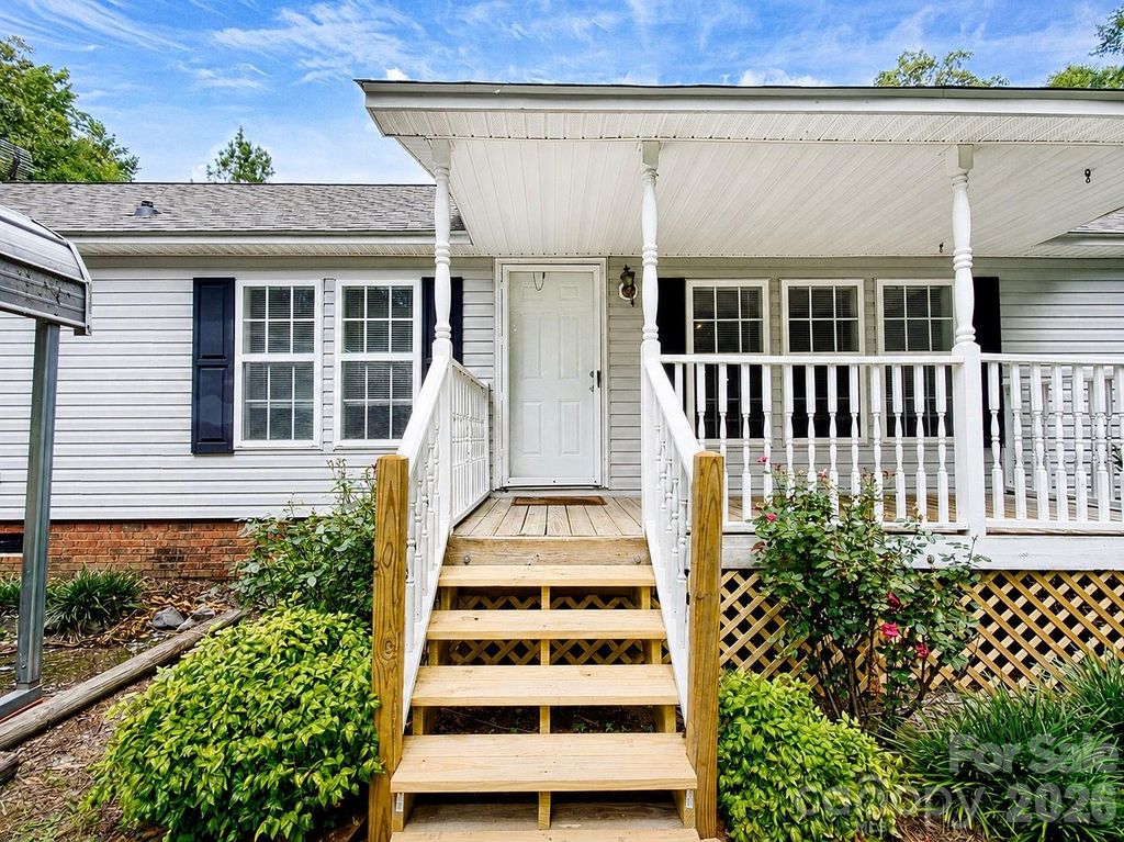 4942 Reid Road, Edgemoor, SC 29712
