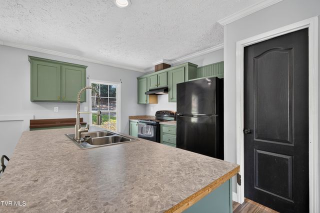 266 Deerfield Drive, Cleveland, VA 24225