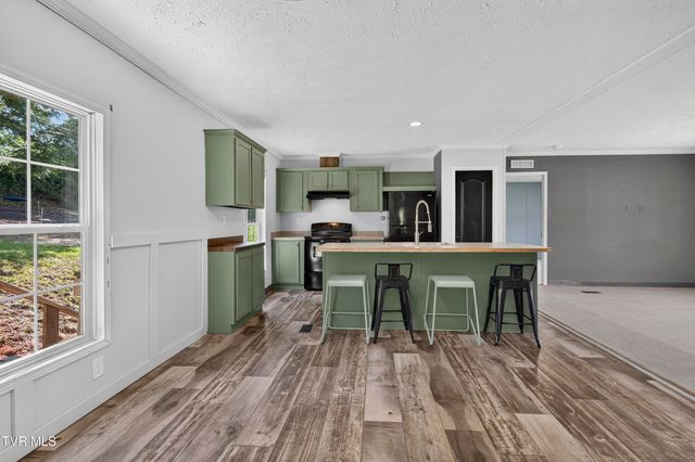 266 Deerfield Drive, Cleveland, VA 24225