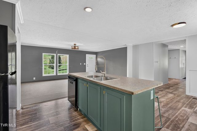 266 Deerfield Drive, Cleveland, VA 24225