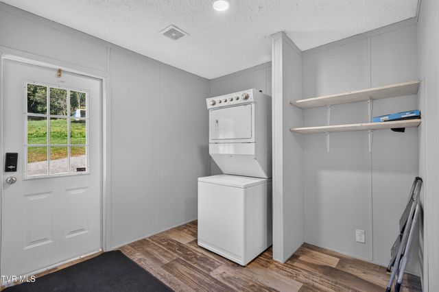 266 Deerfield Drive, Cleveland, VA 24225