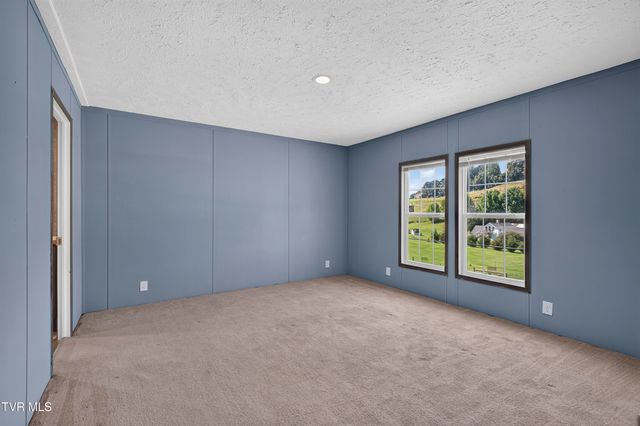 266 Deerfield Drive, Cleveland, VA 24225