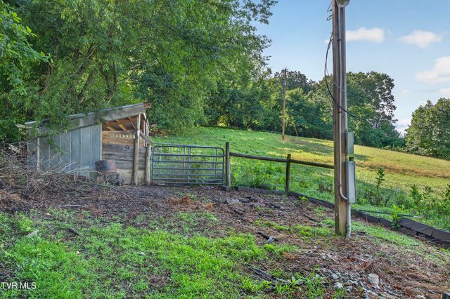 266 Deerfield Drive, Cleveland, VA 24225