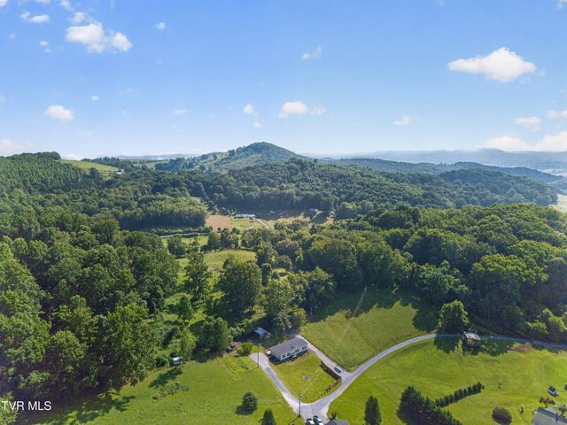 266 Deerfield Drive, Cleveland, VA 24225
