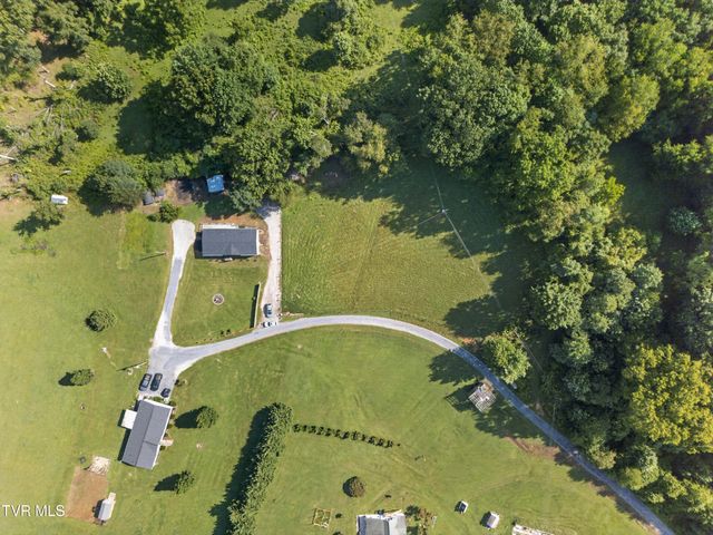 266 Deerfield Drive, Cleveland, VA 24225