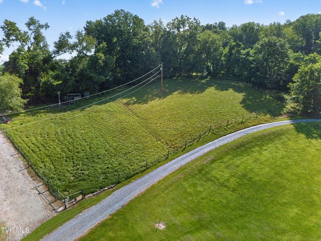 266 Deerfield Drive, Cleveland, VA 24225