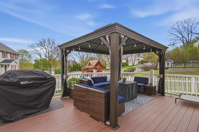 8 Harvard Street Extension, Woburn, MA 01801