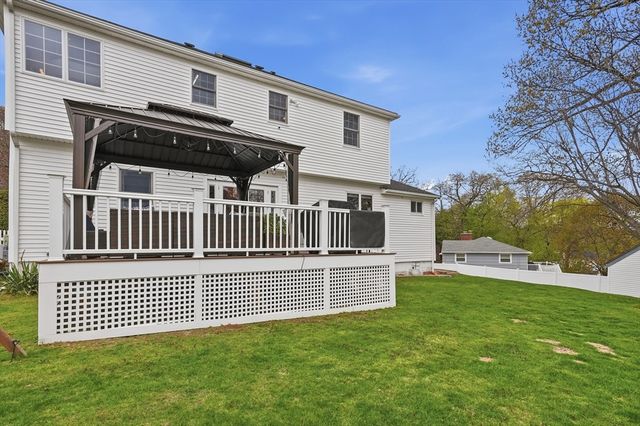 8 Harvard Street Extension, Woburn, MA 01801