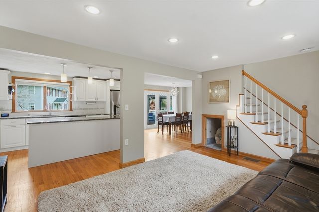 8 Harvard Street Extension, Woburn, MA 01801