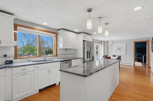 8 Harvard Street Extension, Woburn, MA 01801