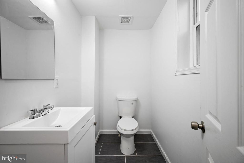 Image 10 of property listing at 2011 N PULASKI ST, Baltimore, MD 21217