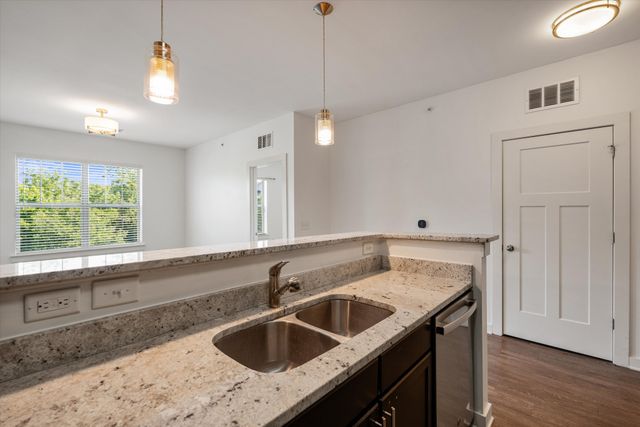 414 Rosedale Ave Apt 310, Nashville, TN 37211