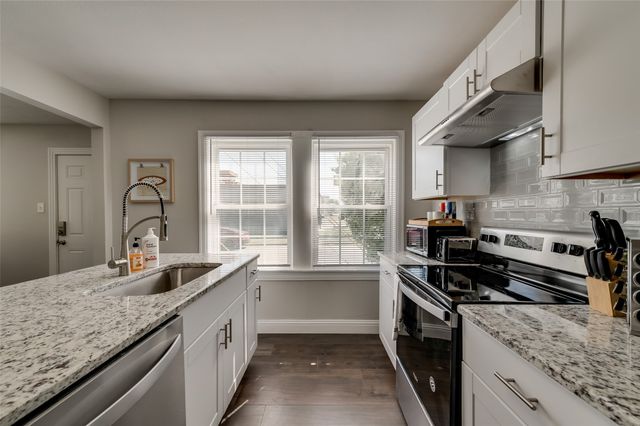 2314 S Hampton Road, Dallas, TX 75224