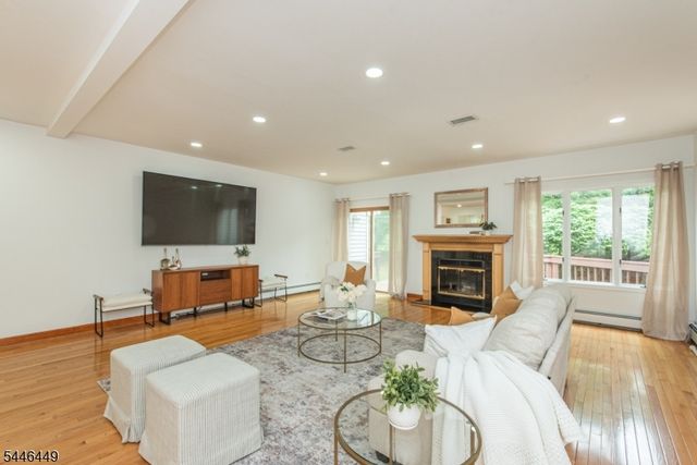 19 Matthew Rd, Wayne Twp., NJ 07470