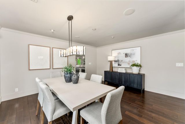 612 Lake Wilhaggin Dr, Sacramento, CA 95864