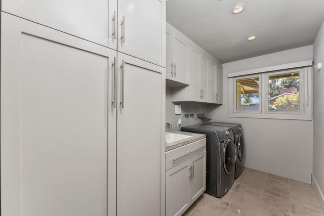 612 Lake Wilhaggin Dr, Sacramento, CA 95864