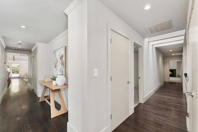 612 Lake Wilhaggin Dr, Sacramento, CA 95864