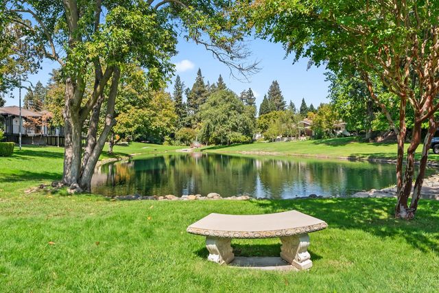 612 Lake Wilhaggin Dr, Sacramento, CA 95864