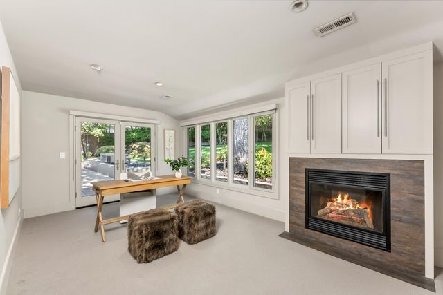 612 Lake Wilhaggin Dr, Sacramento, CA 95864