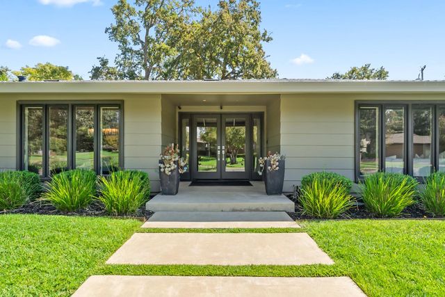 612 Lake Wilhaggin Dr, Sacramento, CA 95864