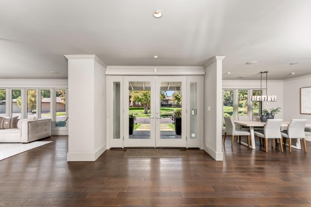 612 Lake Wilhaggin Dr, Sacramento, CA 95864