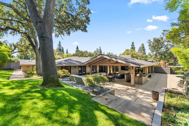 612 Lake Wilhaggin Dr, Sacramento, CA 95864