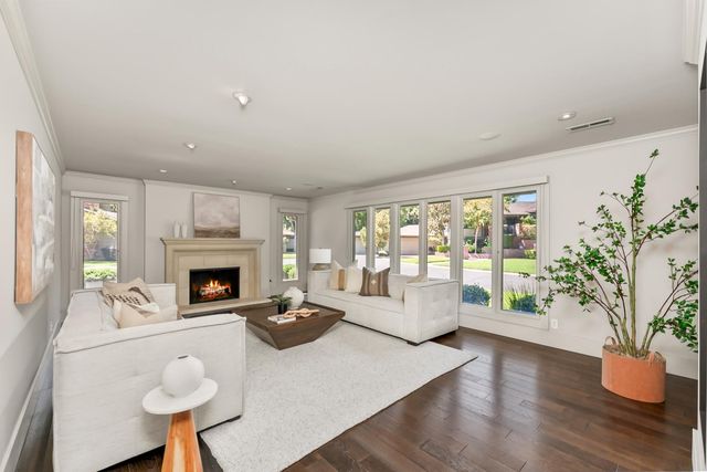 612 Lake Wilhaggin Dr, Sacramento, CA 95864