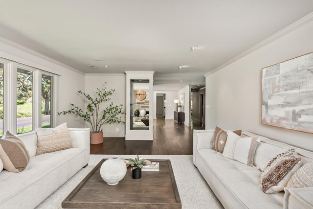 612 Lake Wilhaggin Dr, Sacramento, CA 95864