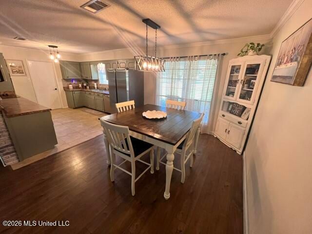 14305 Timber Ridge Drive, Moss Point, MS 39562