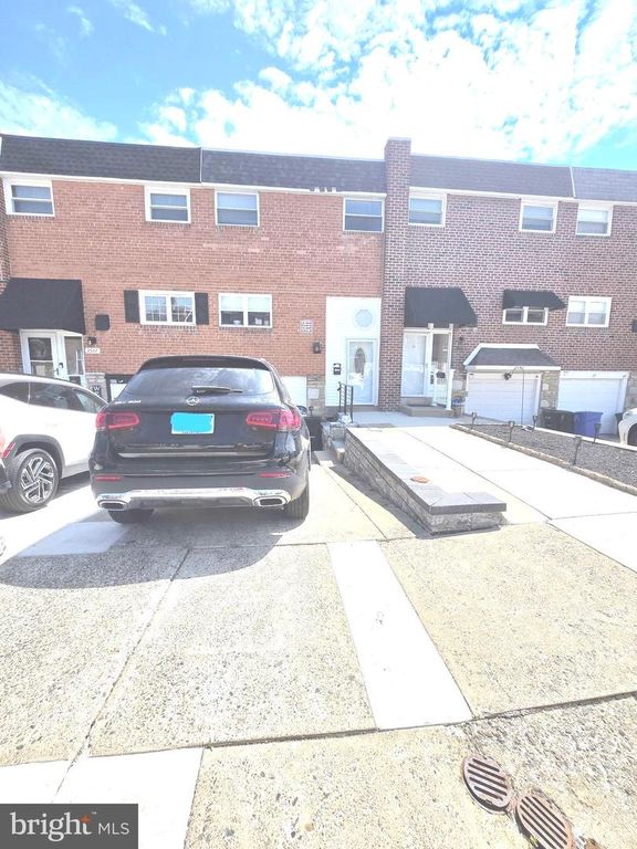 3559 NOTTINGHAM LN, Philadelphia, PA 19114