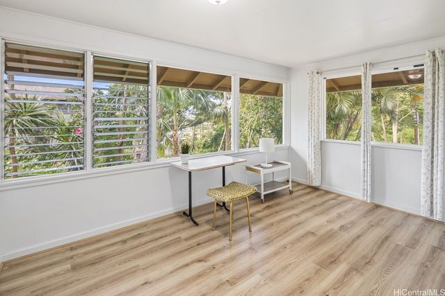 2023 Round Top Drive, Honolulu, HI 96822